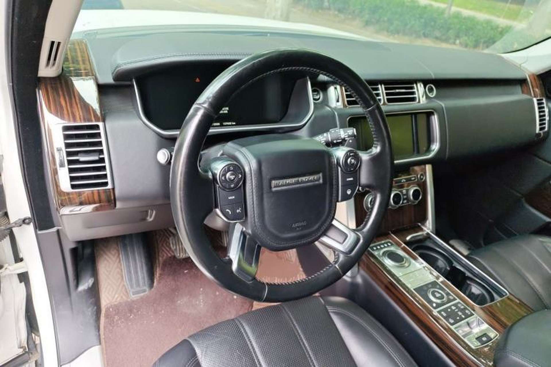 Used Land Rover Range 2016 3.0 SC V6 Vogue SE Long-Wheelbase Edition Steering Wheel