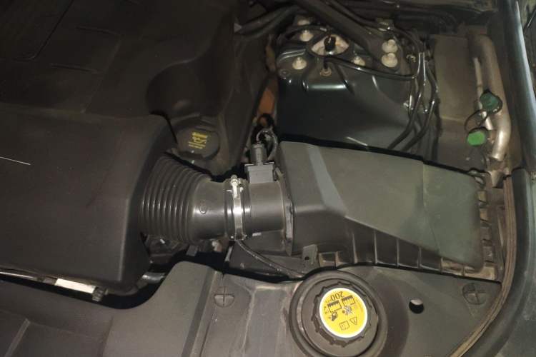 Used Land Rover Range 2016 3.0 SC V6 Vogue Engine Bay Left