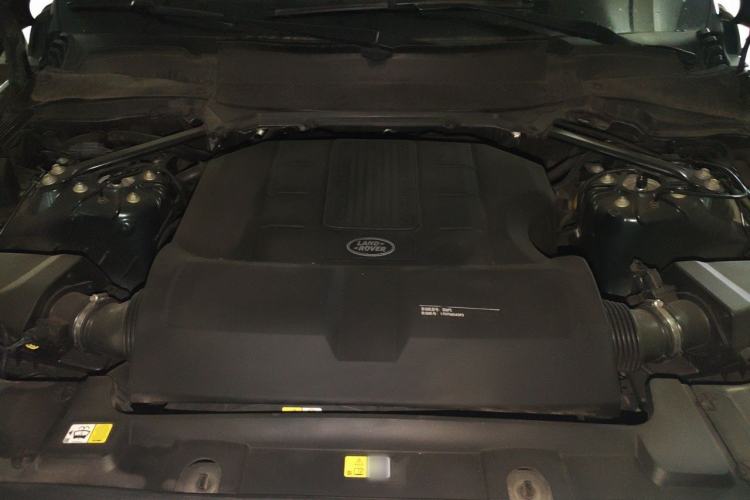 Used Land Rover Range 2016 3.0 SC V6 Vogue Engine Bay