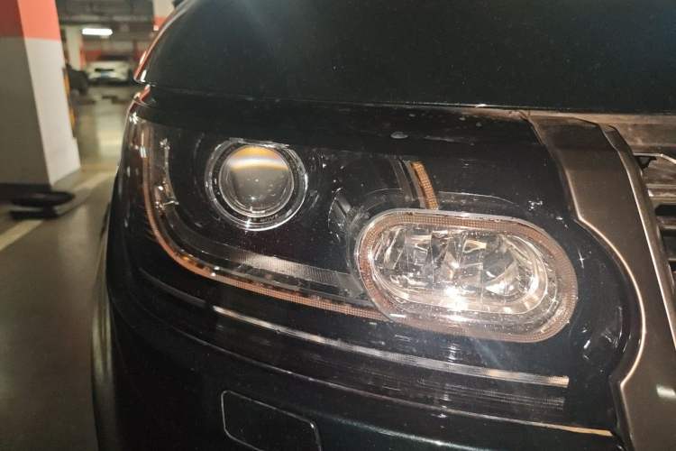 Used Land Rover Range 2016 3.0 SC V6 Vogue Right Front Headlight