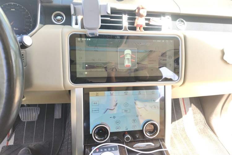 Used Land Rover Range  Audio And AC Panel