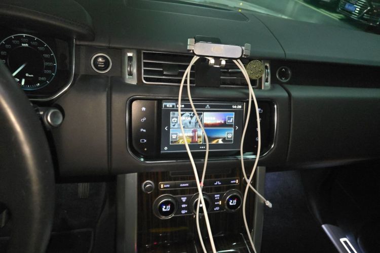 Used Land Rover Range  Audio And AC Panel