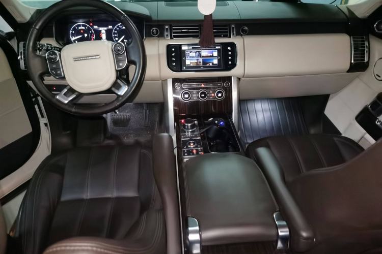 Used Land Rover Range 2016 3.0 SC V6 Vogue SE Long-Wheelbase Edition Center Console