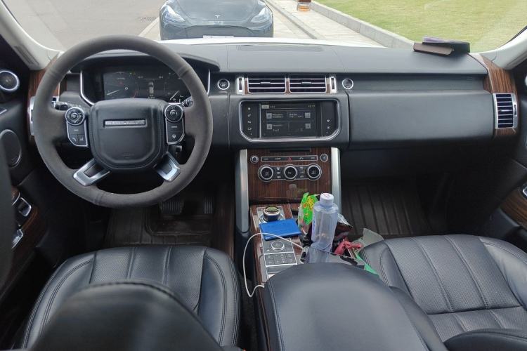 Used Land Rover Range 2016 3.0 SC V6 Vogue SE Long-Wheelbase Edition Center Console
