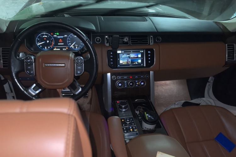 Used Land Rover Range  Center Console