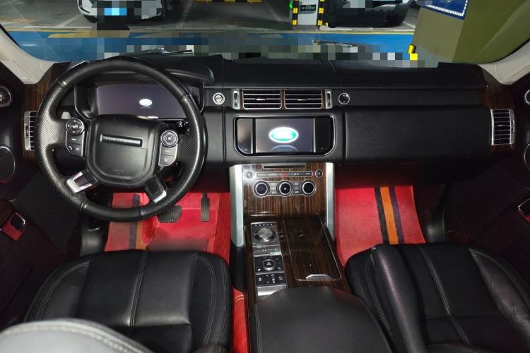 Used Land Rover Range 2016 3.0 SC V6 Vogue Center Console