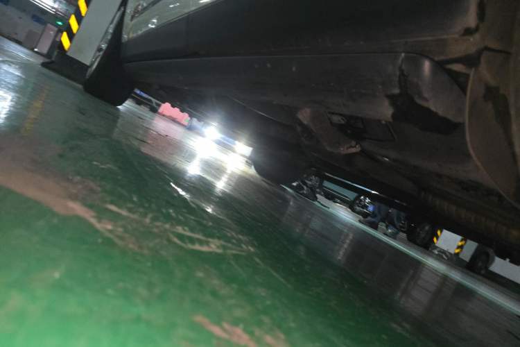 Used Land Rover Range  Chassis Rear Left