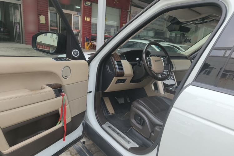 Used Land Rover Range 2016 3.0 SC V6 Vogue Extended Version Driver Seat