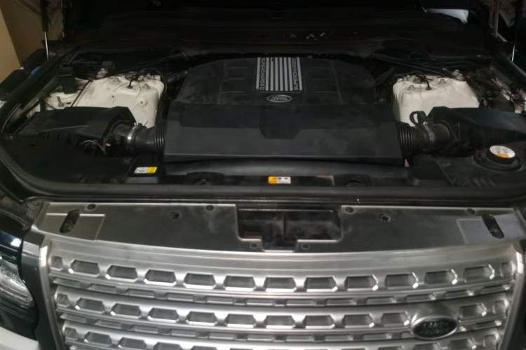 Used Land Rover Range 2016 3.0 SC V6 Vogue SE Long-Wheelbase Edition Engine Bay