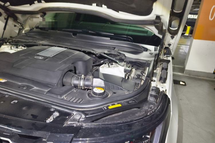 Used Land Rover Range 2016 3.0 SC V6 Vogue Extended Version Engine Bay Left