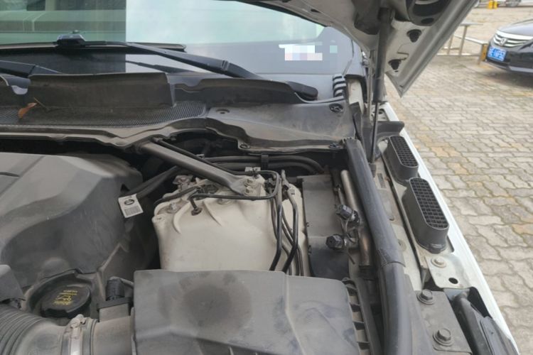 Used Land Rover Range 2016 3.0 SC V6 Vogue Extended Version Engine Bay Left