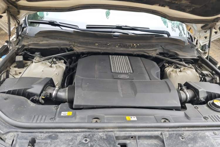 Used Land Rover Range 2016 3.0 SC V6 Vogue Engine Bay