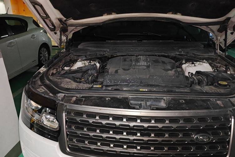 Used Land Rover Range 2016 3.0 SC V6 Vogue Engine Bay Right