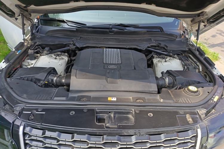 Used Land Rover Range 2016 3.0 SC V6 Vogue SE Long-Wheelbase Edition Engine Bay