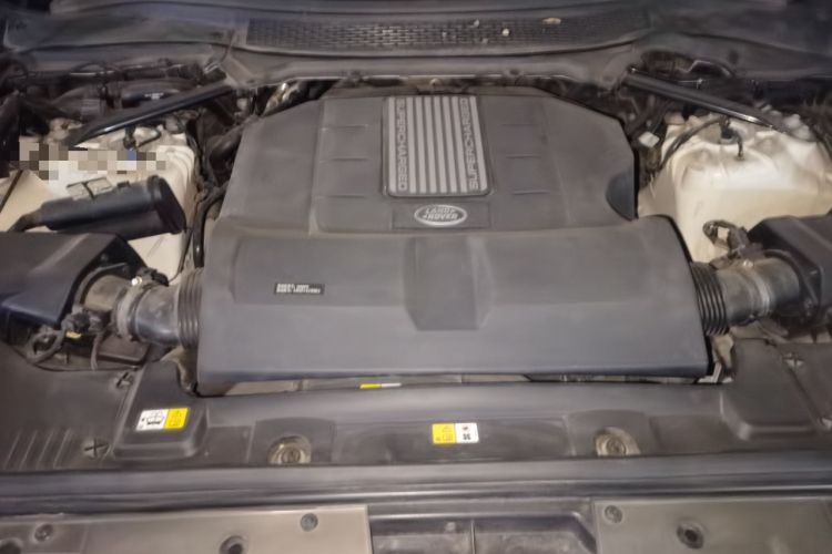 Used Land Rover Range  Engine Bay