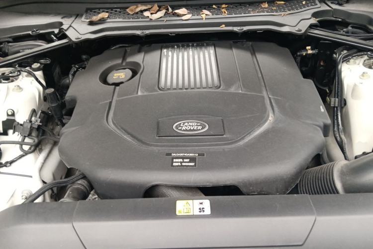 Used Land Rover Range  Engine Bay