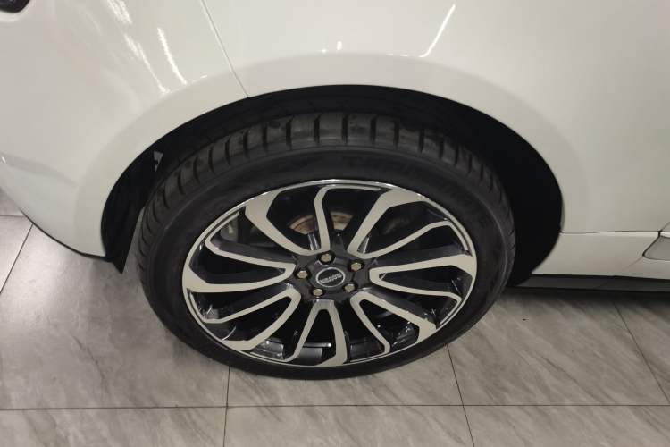 Used Land Rover Range 2016 3.0 SC V6 Vogue Exterior 4