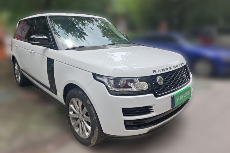 Used Land Rover Range 2016 3.0 SC V6 Vogue Extended Version Front Right 45 Deg
