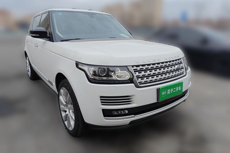 Used Land Rover Range 2016 3.0 SC V6 Vogue Extended Version Front Right 45 Deg