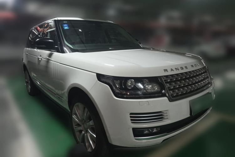 Used Land Rover Range  Front Right 45 Deg