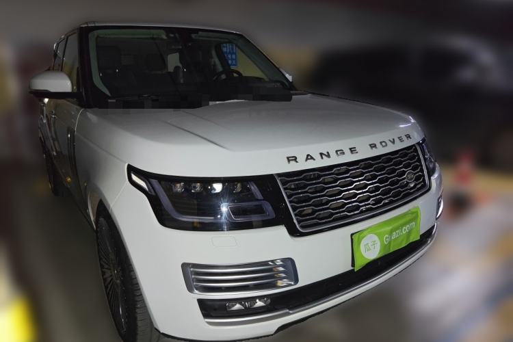 Used Land Rover Range 2016 3.0 SC V6 Vogue Front Right 45 Deg