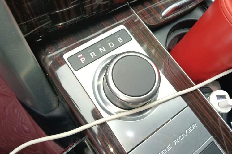 Used Land Rover Range  Gear Lever