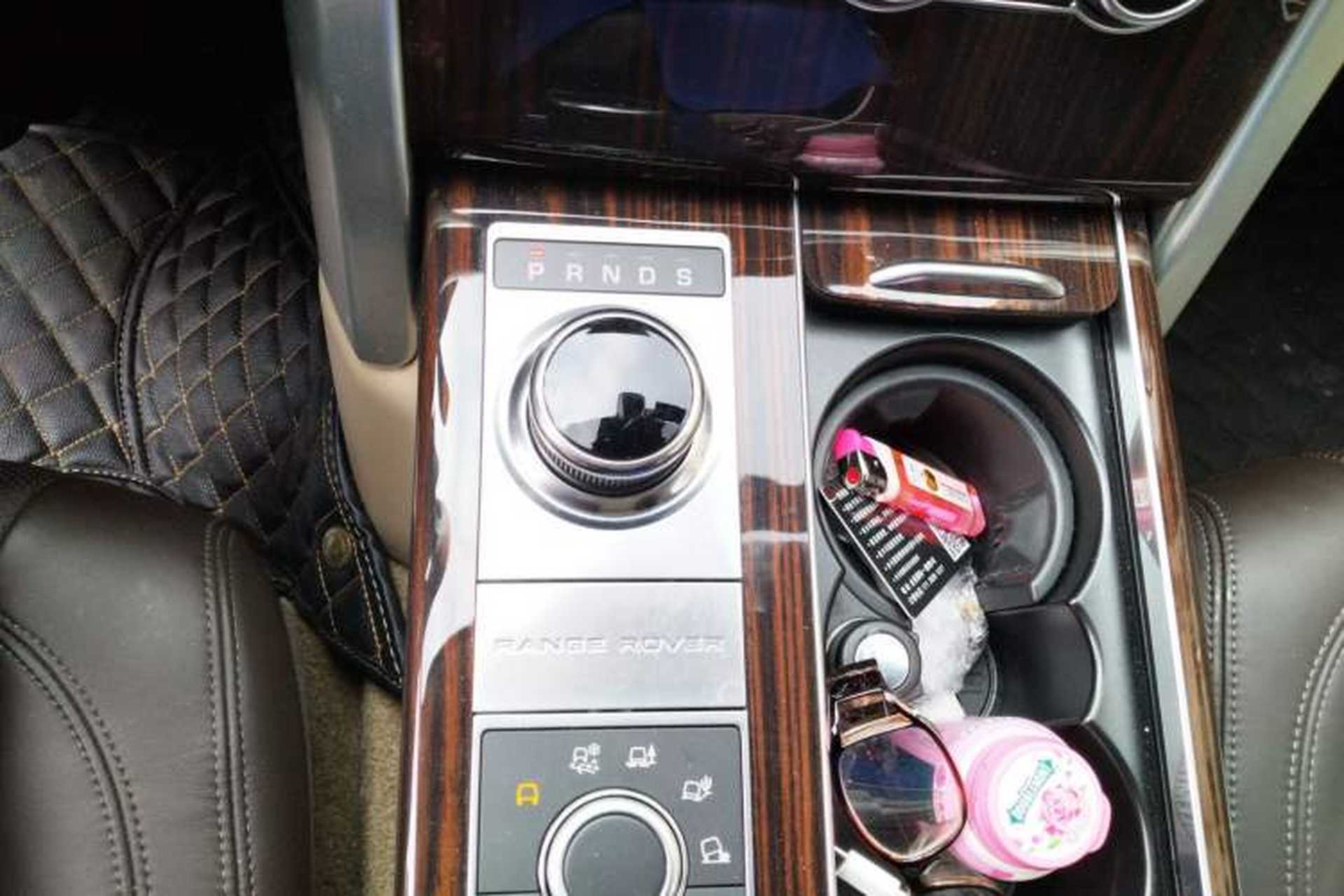 Used Land Rover Range 2016 3.0 SC V6 Vogue Gear Lever