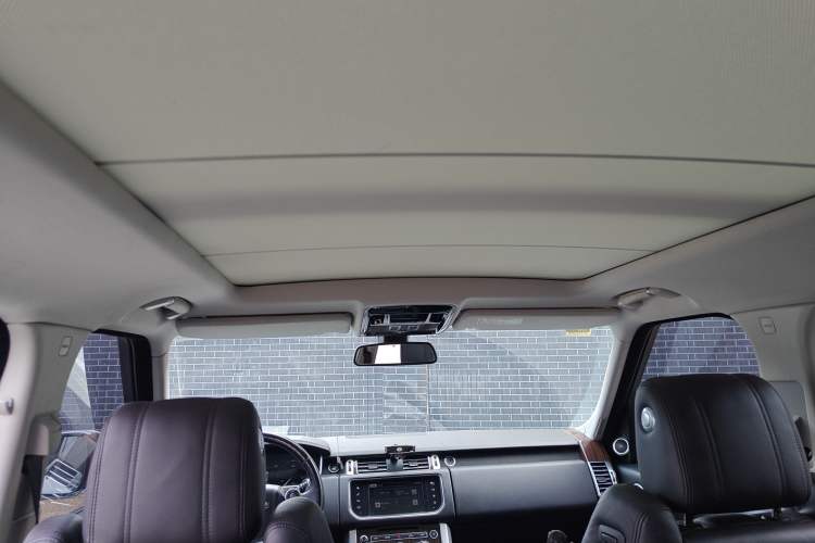 Used Land Rover Range 2016 3.0 SC V6 Vogue Extended Version Headliner