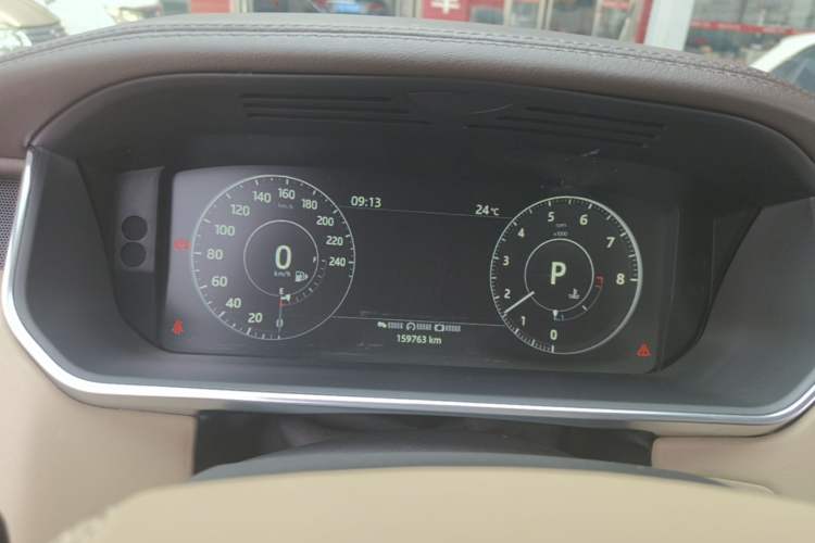 Used Land Rover Range 2016 3.0 SC V6 Vogue Extended Version Instrument Cluster