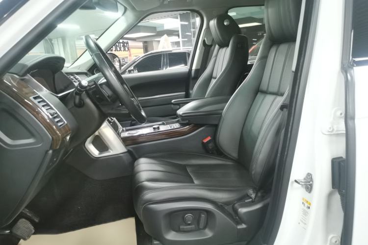 Used Land Rover Range 2016 3.0 SC V6 Vogue Extended Version Left Front Seat