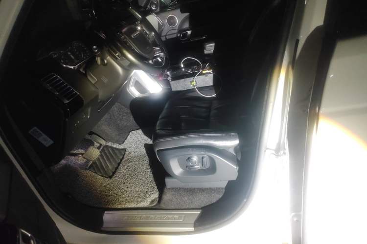 Used Land Rover Range  Left Front Seat