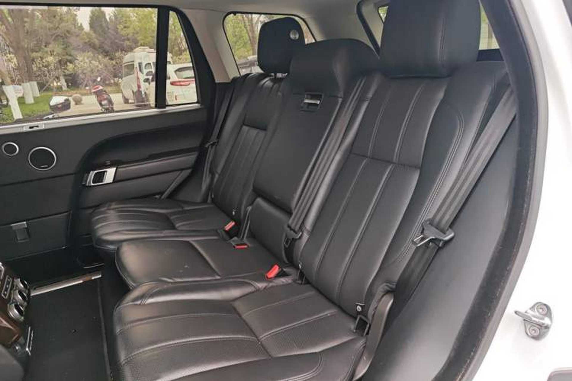 Used Land Rover Range 2016 3.0 SC V6 Vogue Extended Version Left Rear Seat
