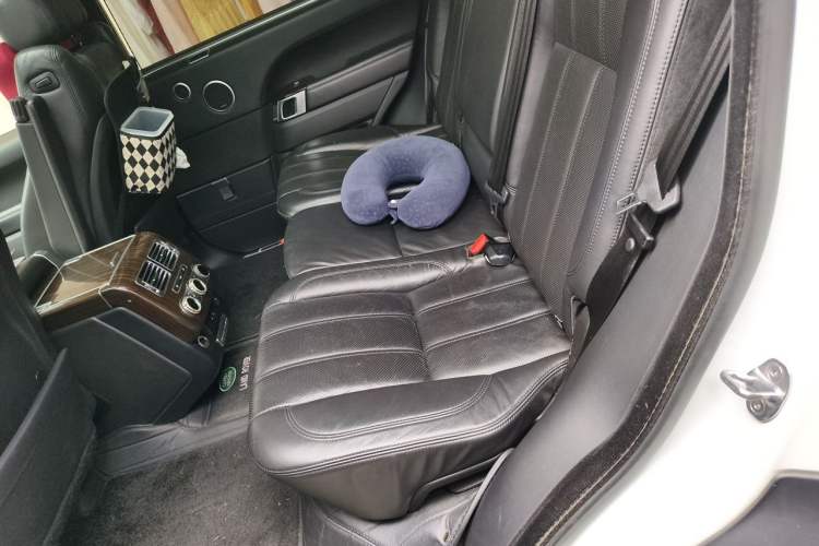 Used Land Rover Range 2016 3.0 SC V6 Vogue Extended Version Left Rear Seat
