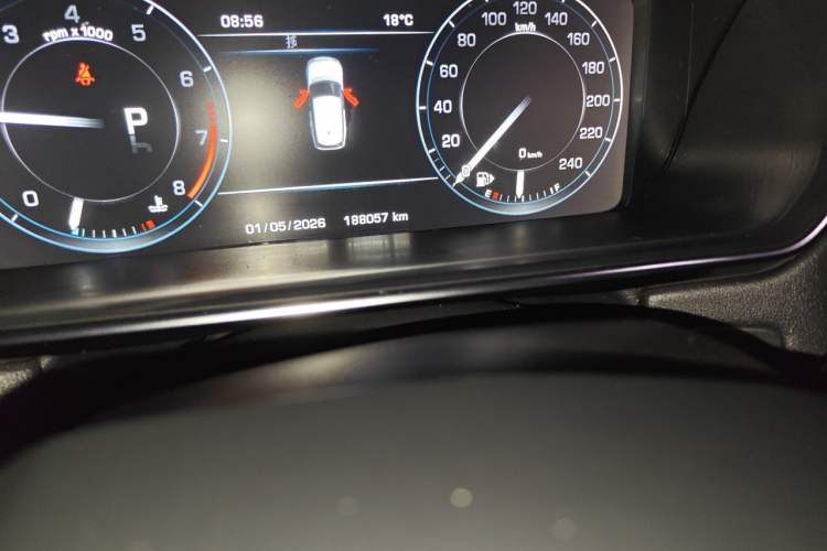 Used Land Rover Range 2016 3.0 SC V6 Vogue Odometer Close Up