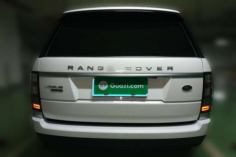 Used Land Rover Range 2016 3.0 SC V6 Vogue Extended Version Rear