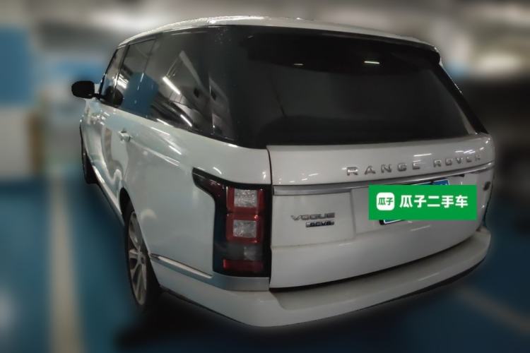 Used Land Rover Range 2016 3.0 SC V6 Vogue Extended Version Rear Left 45 Deg