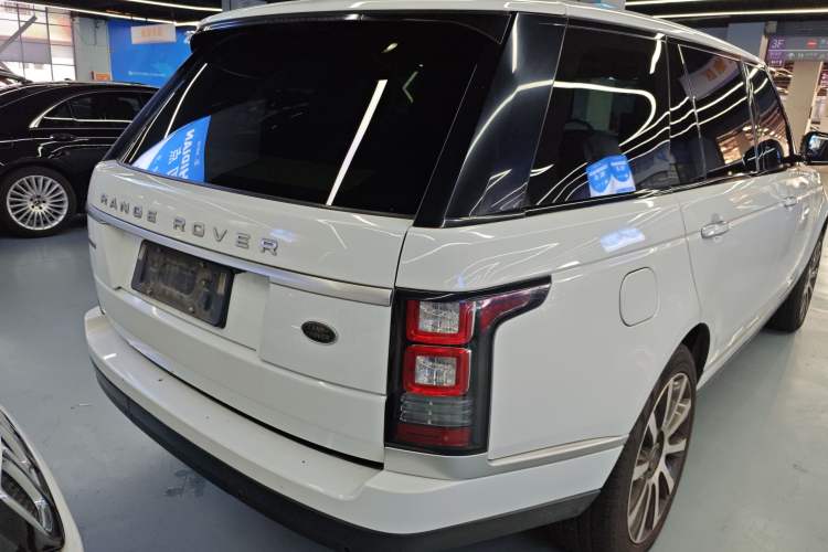 Used Land Rover Range 2016 5.0 SC V8 AB Prestige Extended Version Rear Right 45 Deg