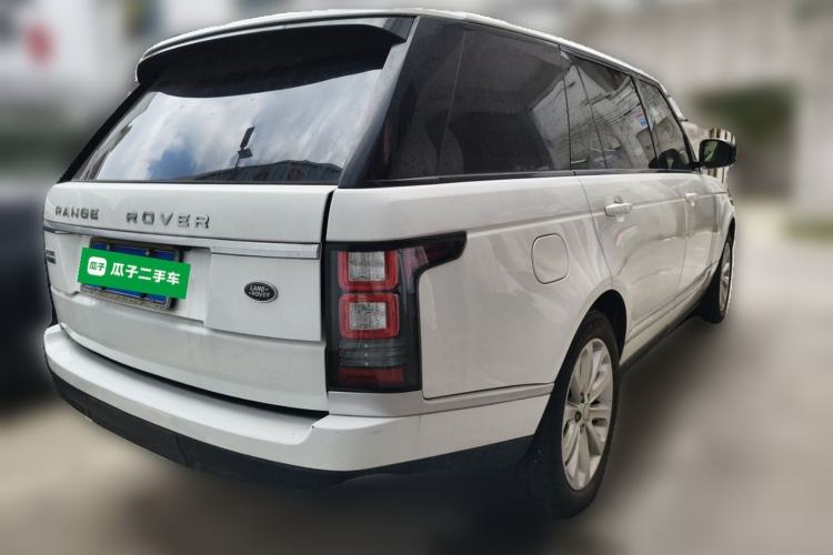 Used Land Rover Range 2016 3.0 SC V6 Vogue Extended Version Rear Right 45 Deg