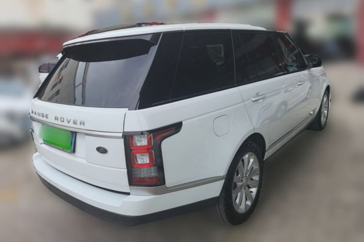 Used Land Rover Range 2016 3.0 SC V6 Vogue Extended Version Rear Right 45 Deg
