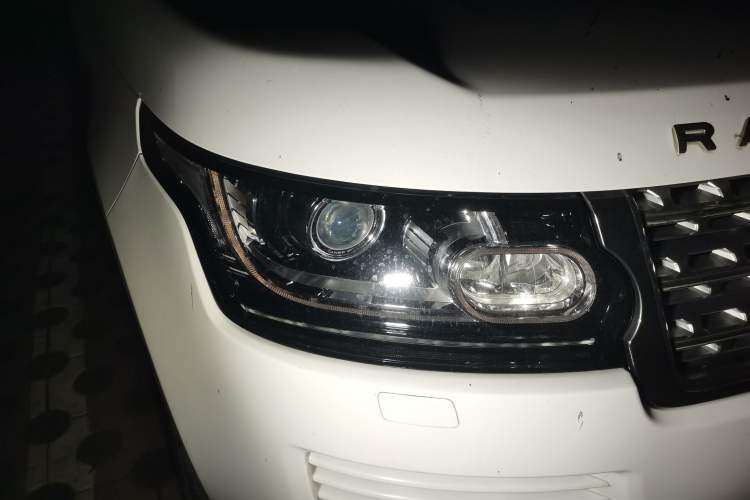 Used Land Rover Range 2016 3.0 SC V6 Vogue Right Front Headlight