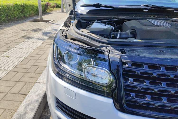 Used Land Rover Range  Right Front Headlight