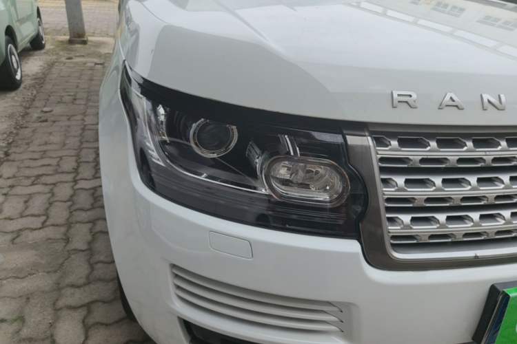 Used Land Rover Range 2016 3.0 SC V6 Vogue Extended Version Right Front Headlight