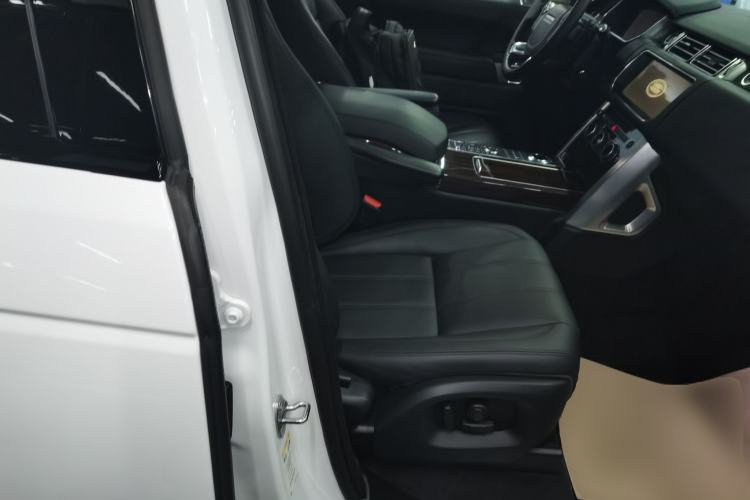 Used Land Rover Range 2016 3.0 SC V6 Vogue Right Front Seat