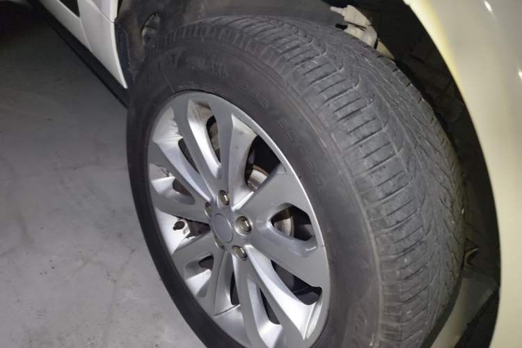 Used Land Rover Range 2016 3.0 SC V6 Vogue Extended Version Right Front Wheel Hub