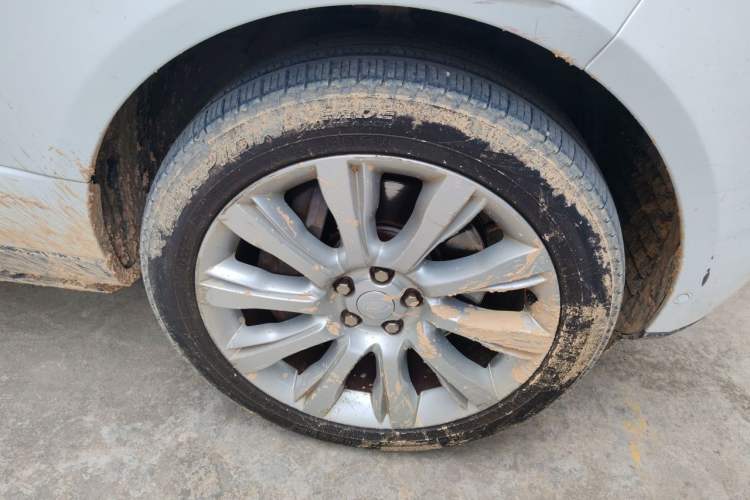 Used Land Rover Range 2016 3.0 SC V6 Vogue SE Long-Wheelbase Edition Right Front Wheel Hub