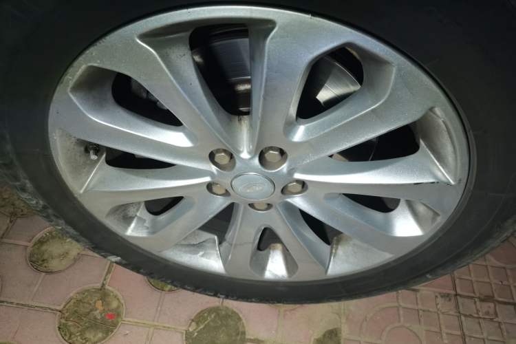 Used Land Rover Range 2016 3.0 SC V6 Vogue Right Front Wheel Hub
