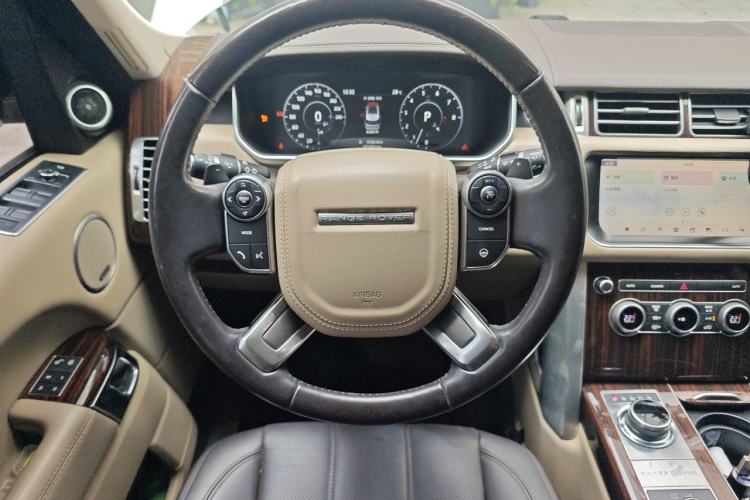 Used Land Rover Range 2016 3.0 SC V6 Vogue Extended Version Steering Wheel