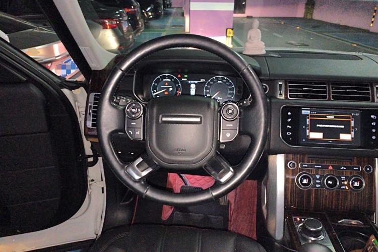 Used Land Rover Range 2016 3.0 SC V6 Vogue Steering Wheel
