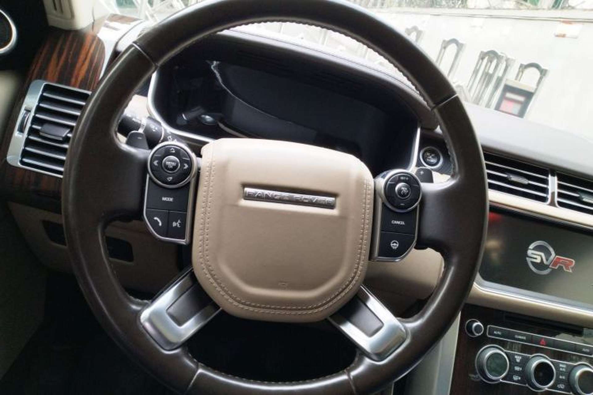 Used Land Rover Range 2016 3.0 SC V6 Vogue Steering Wheel
