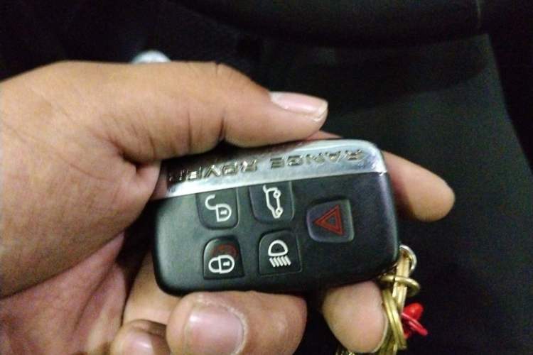 Used Land Rover Range 2016 3.0 SC V6 Vogue Vehicle Key